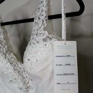 Sophia Tolli Sleeveless Soft Lace Mermaid Wedding